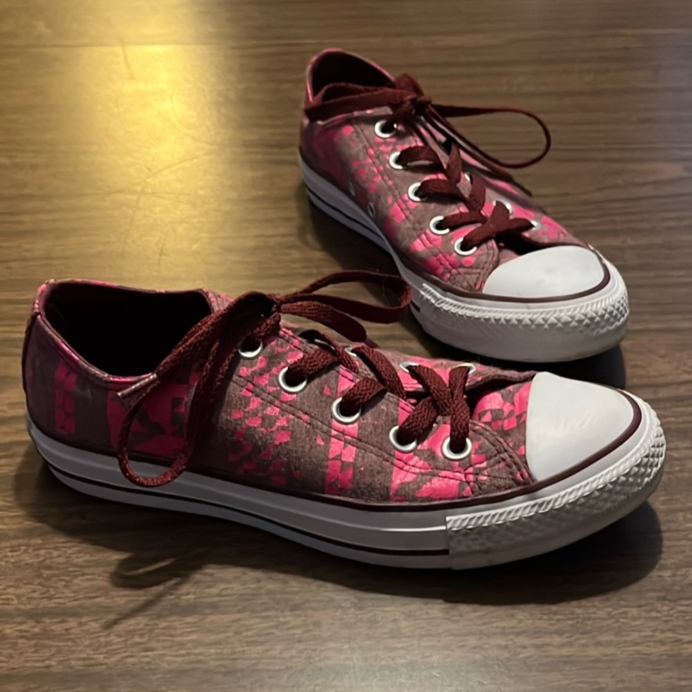 Converse Bordeau Pink Maroon Aztec Geo Print Low Tops Size 6